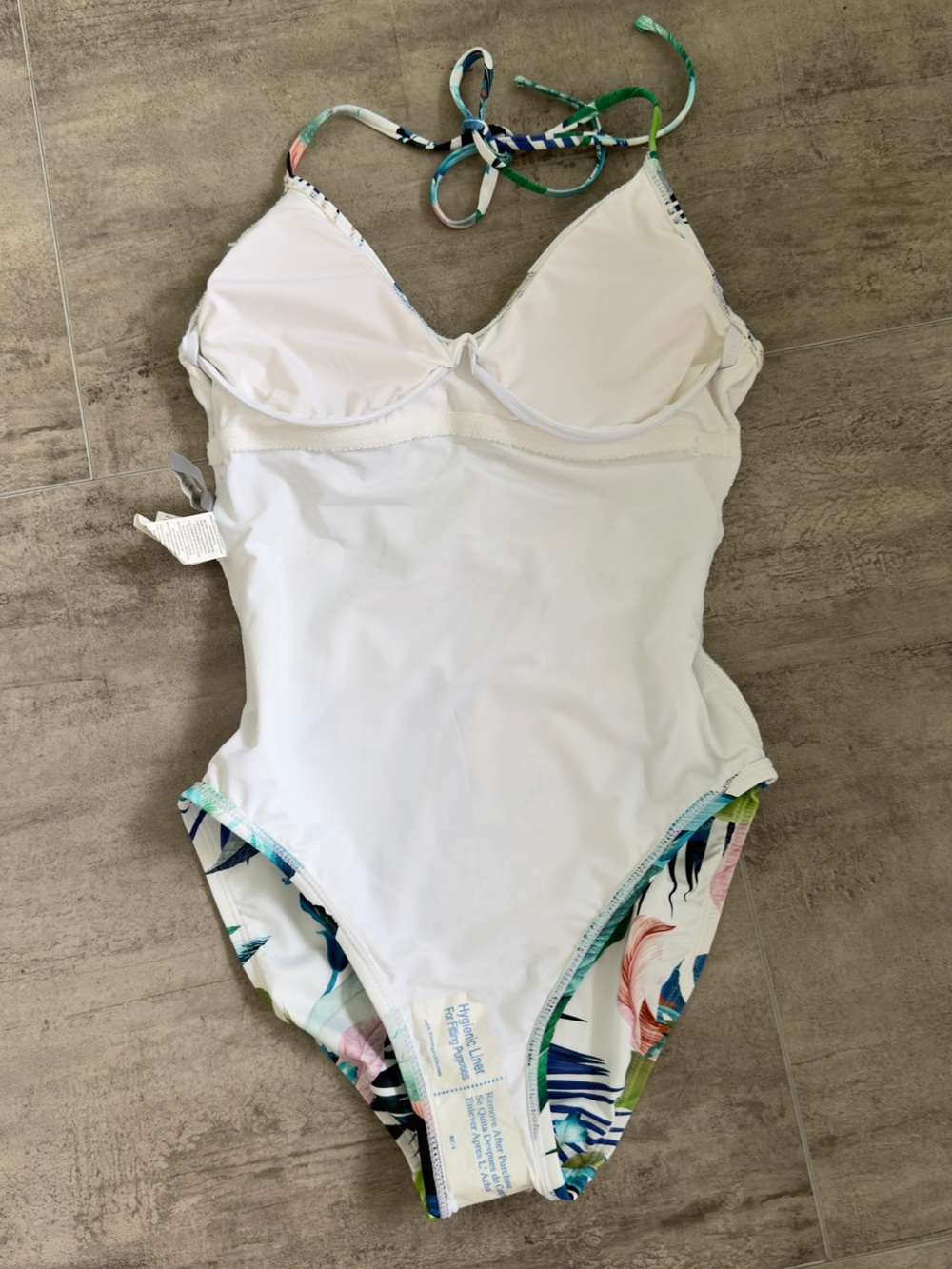 LA BLANCA one-piece halter swimsuit Size 4 NWOT - Picture 14 of 16